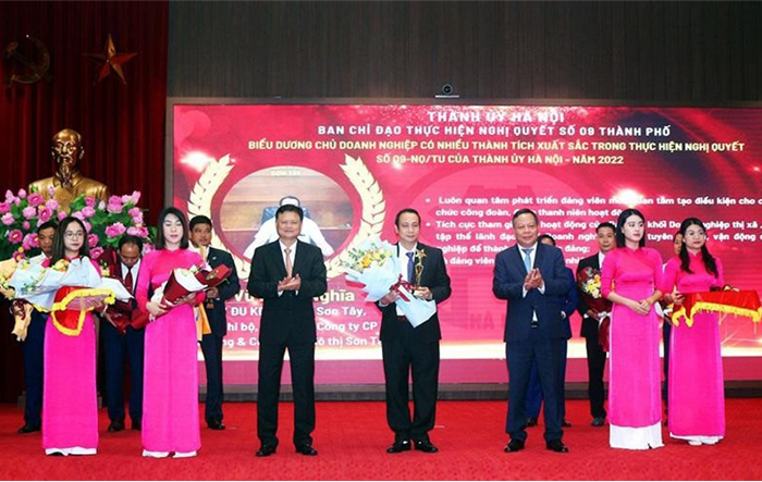 Thành lập 29 tổ chức Đảng trong các doanh nghiệp ngoài khu vực nhà nước trong quý I-2023