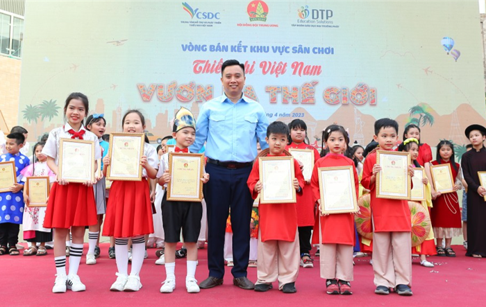 Tưng bừng bán kết khu vực “Thiếu nhi Việt Nam - Vươn ra thế giới”