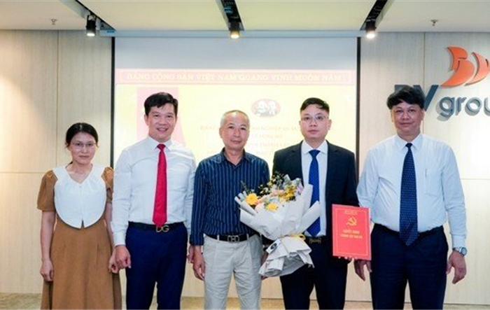  Công bố Quyết định thành lập Chi bộ Công ty Cổ phần Đầu tư Xây dựng LILAMA