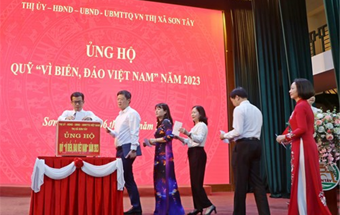 Thị xã Sơn Tây phát động quyên góp ủng hộ Quỹ “Vì biển, đảo Việt Nam”