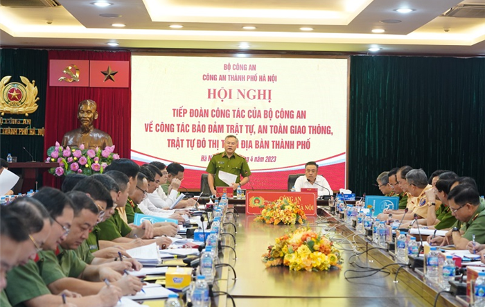 “Xây dựng văn hóa giao thông, trước hết là xây dựng thói quen khi tham giao thông”