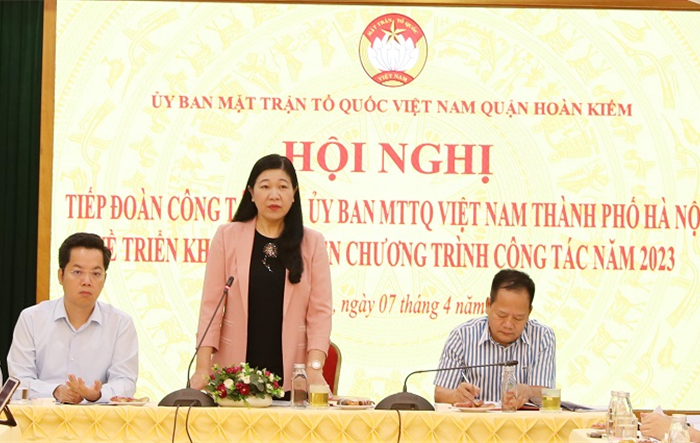 Chủ tịch MTTQ Việt Nam thành phố làm việc với Ủy ban MTTQ Việt Nam quận Hoàn Kiếm