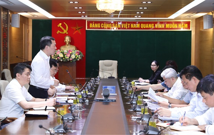 Khảo sát cơ sở phải di dời (đợt 1) do không phù hợp với hoạch xây dựng  tại 12 quận