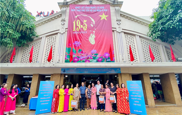Hội Liên hiệp phụ nữ thành phố giới thiệu văn hoá, lịch sử Hà Nội với Đoàn phụ nữ Cuba