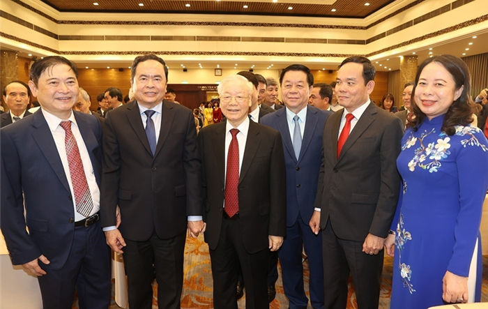 Làm gì để trí thức xứng đáng là “nguyên khí quốc gia”? - Bài 1: Vốn liếng quý báu của dân tộc!