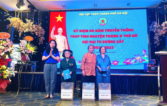 Hội Cựu thanh niên xung phong thành phố Hà Nội tổ chức kỷ niệm 60 năm truyền thống