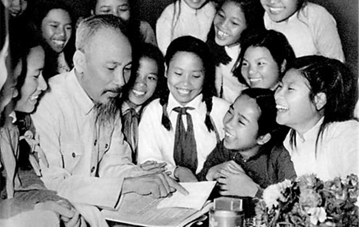 Nhận thức và thực hành văn hóa Hồ Chí Minh