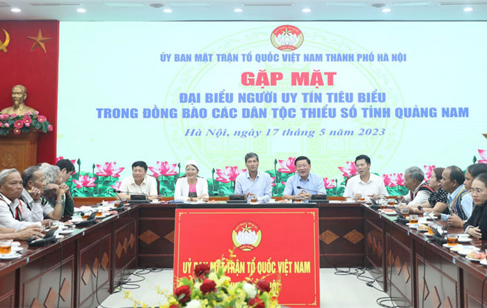 Gặp mặt đại biểu người uy tín tiêu biểu trong đồng bào các dân tộc thiểu số tỉnh Quảng Nam