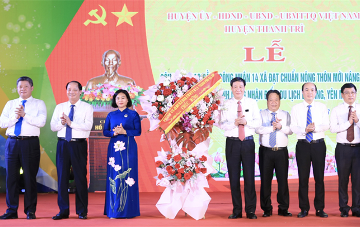 Trao Bằng công nhận 14 xã đạt chuẩn nông thôn mới nâng cao và đón nhận quyết định công nhận 2 điểm du lịch huyện Thanh Trì