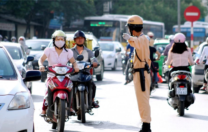 Phát động phong trào toàn dân tham gia phát hiện, cung cấp các thông tin phản ánh các hành vi vi phạm trật tự, an toàn giao thông