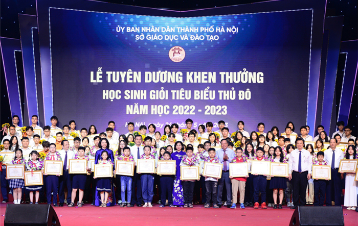 Tuyên dương, khen thưởng 759 học sinh giỏi tiêu biểu Thủ đô năm học 2022-2023