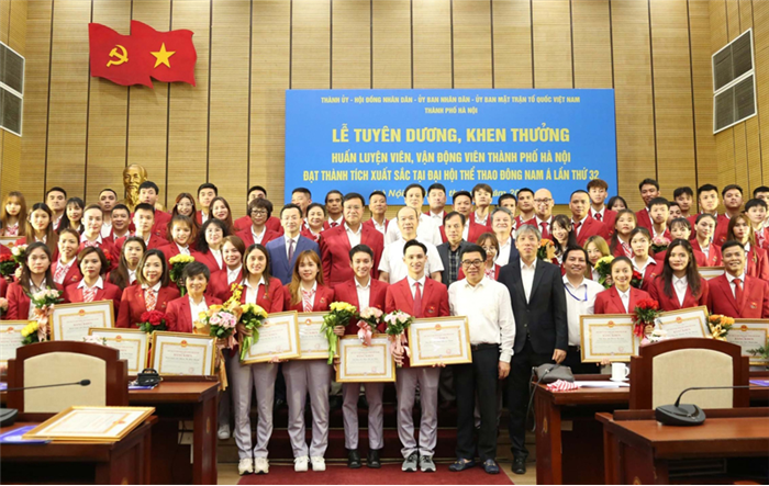 Khen thưởng hơn 10 tỷ đồng cho thể thao Hà Nội giành thành tích xuất sắc tại SEA Games 32