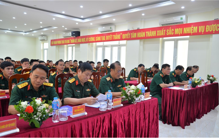 Tập huấn nâng cao kỹ thuật điều khiển phương tiện thủy nội địa năm 2023