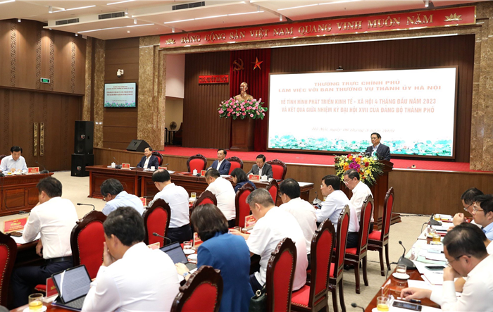 Thủ tướng Chính phủ chỉ đạo giải quyết hàng loạt đề xuất, kiến nghị của Hà Nội
