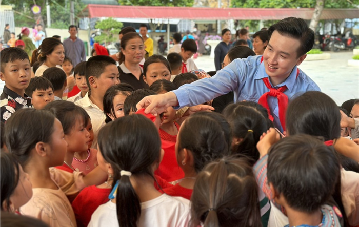 Tuổi trẻ Thủ đô tổ chức chương trình Ngày chiến sỹ tình nguyện “Vì đàn em thân yêu” năm 2023 tại tỉnh Sơn La
