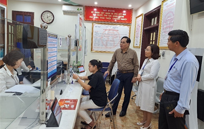 Siết chặt kỷ luật kỷ cương, nâng cao chất lượng phục vụ nhân dân