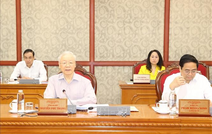 Tiếp tục phát huy truyền thống đại đoàn kết dân tộc, xây dựng đất nước ta ngày càng giàu mạnh