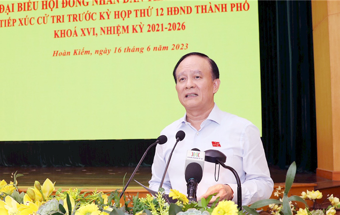 Chủ tịch HĐND thành phố Nguyễn Ngọc Tuấn tiếp xúc cử tri quận Hoàn Kiếm