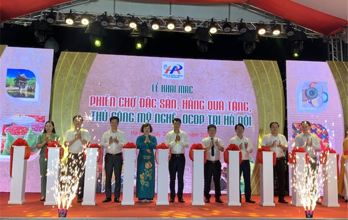 Lễ khai mạc “Phiên chợ đặc sản, hàng quà tặng, thủ công mỹ nghệ, OCOP tại Hà Nội”