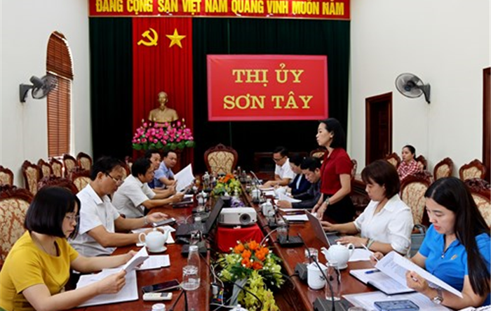 Bí thư Thị ủy Sơn Tây làm việc với Hội Nông dân thành phố