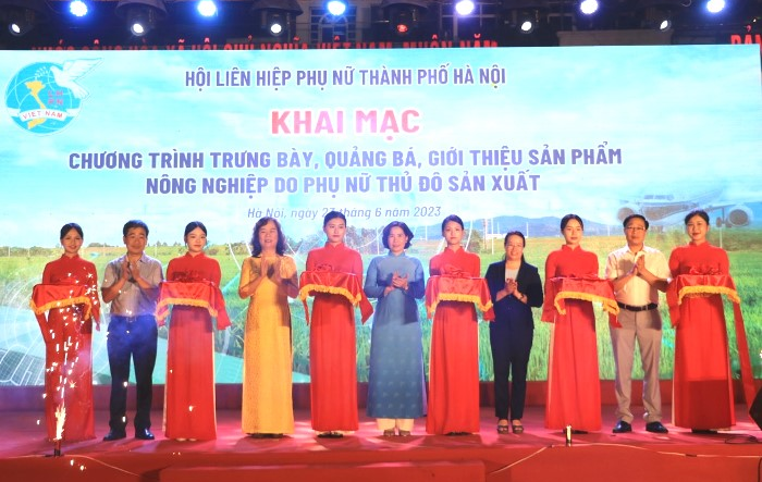 Khai mạc trưng bày, quảng bá, giới thiệu sản phẩm nông nghiệp do phụ nữ Thủ đô sản xuất