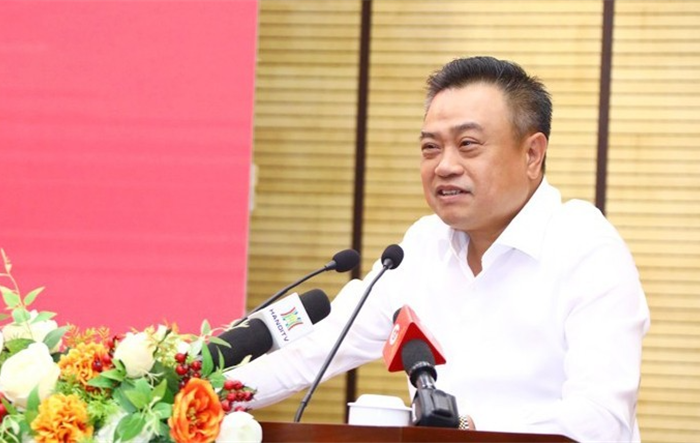 Chủ tịch UBND thành phố Hà Nội đối thoại với thanh niên về chuyển đổi số