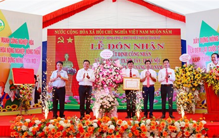 Xã Thanh Mỹ (thị xã Sơn Tây) đón Bằng công nhận xã đạt chuẩn nông thôn mới nâng cao