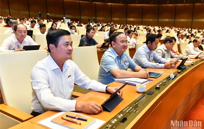 Thông cáo báo chí số 15 Kỳ họp thứ 5, Quốc hội khóa XV