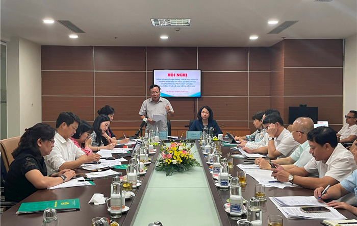 Phó Bí thư Thành uỷ Nguyễn Văn Phong kiểm tra việc triển khai, thực hiện Chương trình 06/CTr-TU tại Sở Du lịch