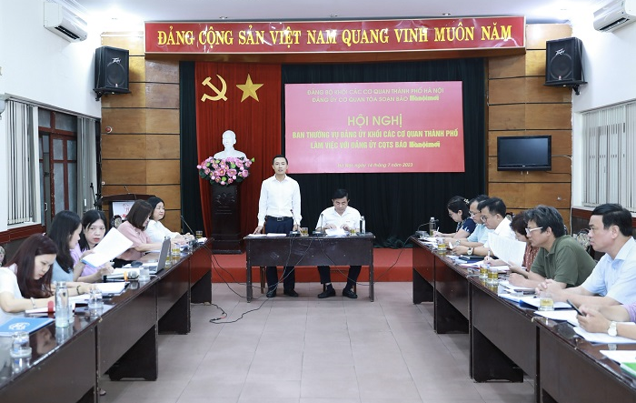 Bí thư Đảng ủy Khối các cơ quan Thành phố làm việc với Đảng ủy cơ quan Tòa soạn Báo Hànộimới 