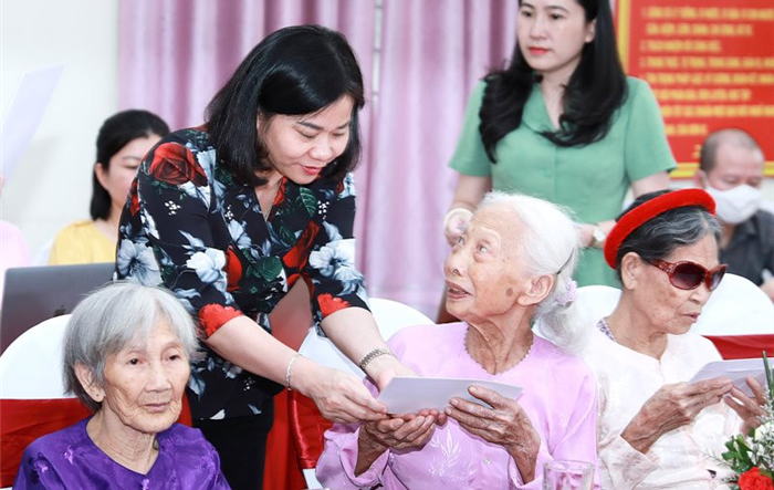 Bảo đảm các điều kiện tốt nhất để chăm lo cho người có công cả về cả vật chất và tinh thần