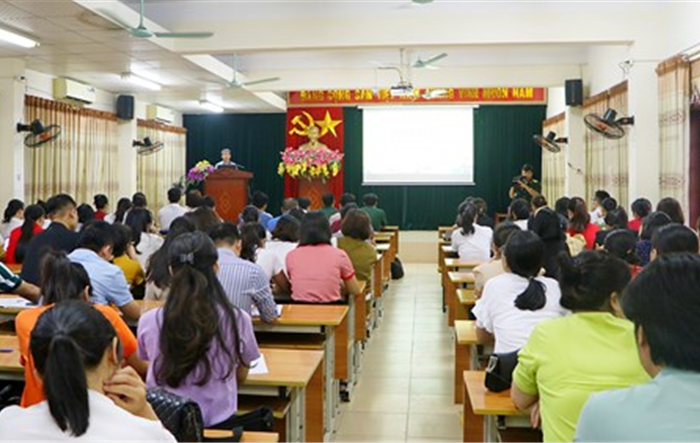 Khai mạc lớp bồi dưỡng kiến thức quốc phòng và an ninh cho đối tượng 4