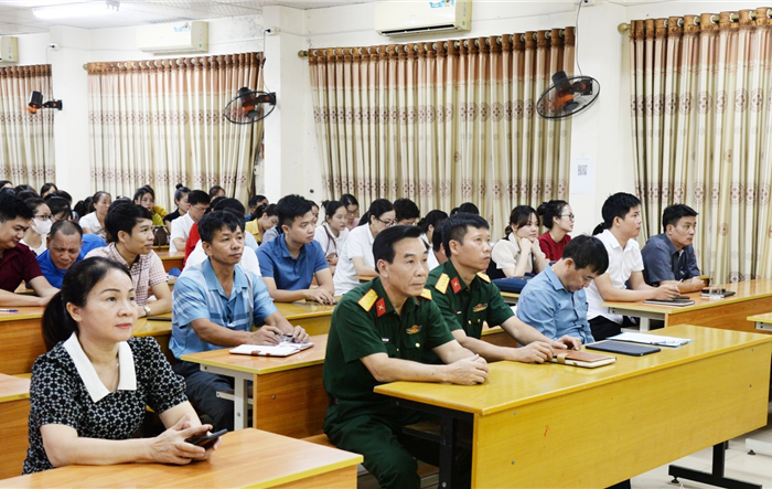 Thị xã Sơn Tây bồi dưỡng kiến thức quốc phòng, an ninh cho đối tượng 4 năm 2023