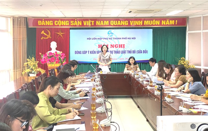 Phụ nữ Thủ đô đóng góp ý kiến vào dự thảo Luật Thủ đô (sửa đổi) 