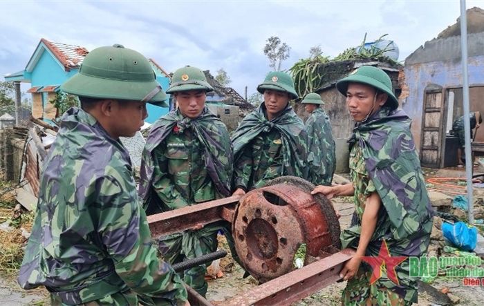 Bóc mẽ chiêu thức bôi đen hình ảnh Bộ đội Cụ Hồ nhằm mưu đồ “phi đảng hóa” Quân đội