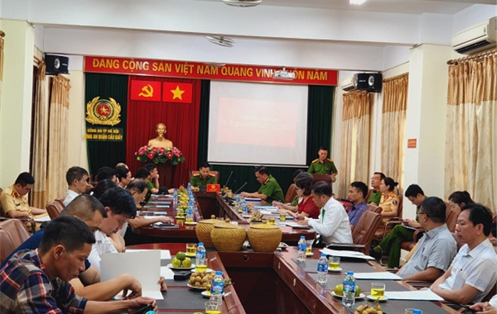 Tọa đàm “Công an lắng nghe ý kiến nhân dân, đối thoại trực tiếp về thủ tục hành chính và giải quyết thủ tục hành chính”