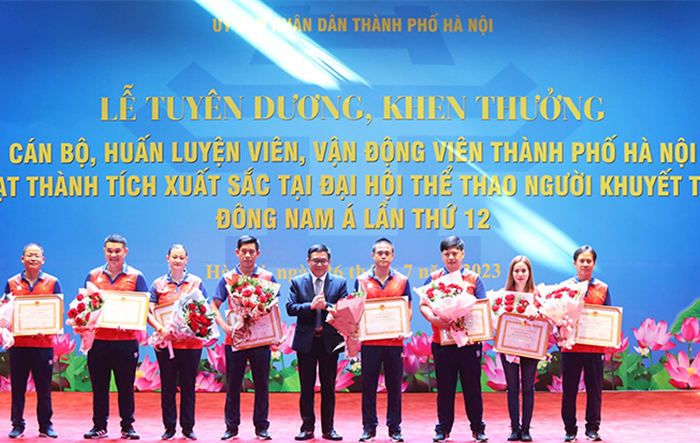 Lễ tuyên dương vận động viên, huấn luyện viên người khuyết tật Thủ đô đạt thành tích tại ASEAN Para Games 12 