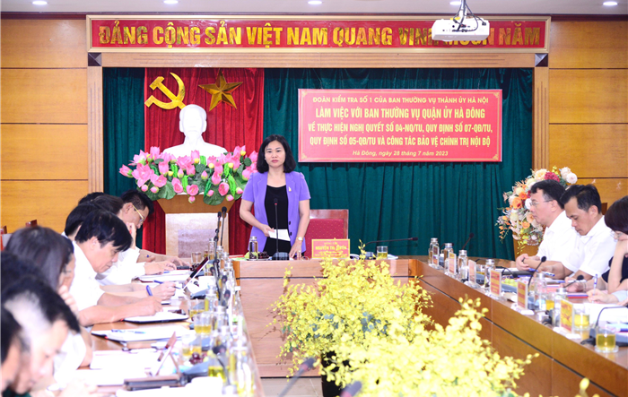Quan tâm đào tạo, bồi dưỡng, luân chuyển cán bộ,   bảo đảm công khai, dân chủ, khách quan