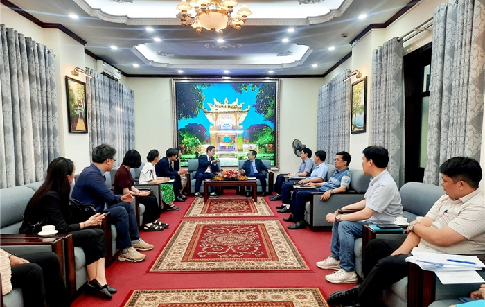 Giám đốc Sở Giáo dục và Đào tạo thành phố tiếp Đoàn công tác Văn phòng Giáo dục tỉnh Gyeongsangbuk, Hàn Quốc