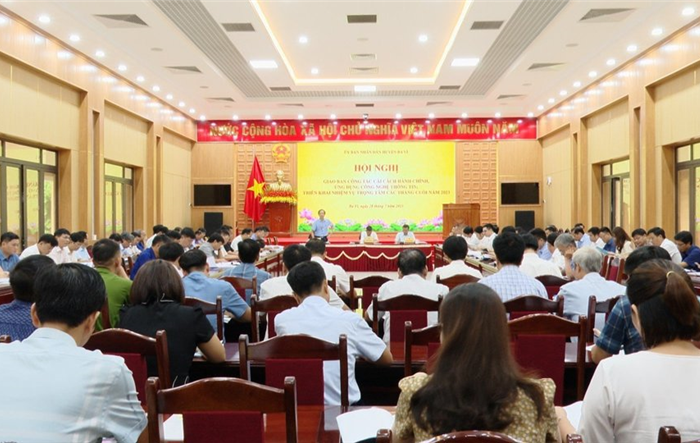 Huyện Ba Vì: Nâng cao vai trò, trách nhiệm của người đứng đầu cơ quan, đơn vị trong chỉ đạo, điều hành công tác cải cách hành chính