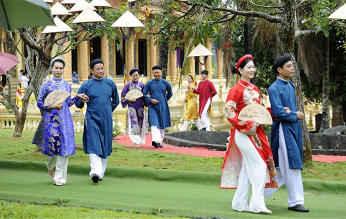 Tư tưởng Hồ Chí Minh về xây dựng con người Việt Nam là sự kết tinh, phát triển giá trị dân tộc và nhân loại