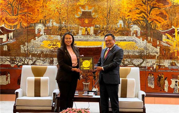 Sẵn sàng tạo môi trường thuận lợi để doanh nghiệp bang California (Hoa Kỳ) đầu tư vào Hà Nội