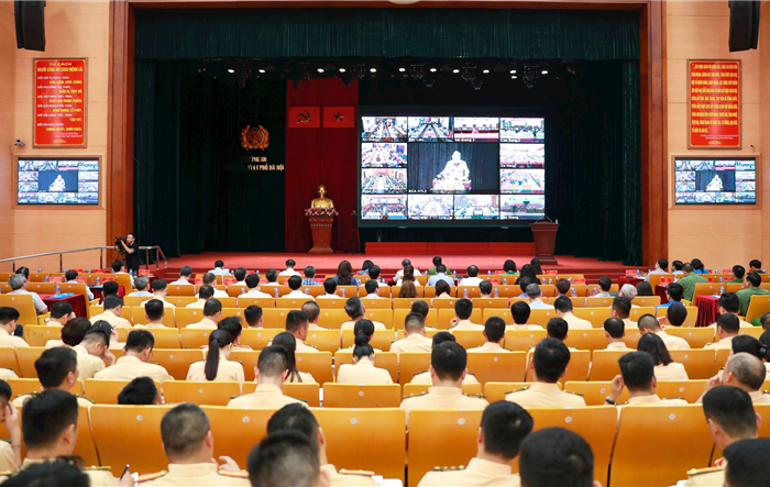 Nêu cao tinh thần trách nhiệm của cán bộ, đảng viên  khi tham giao thông