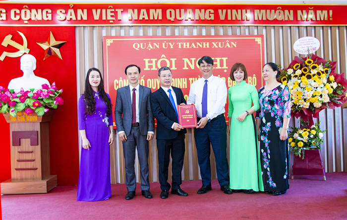 Công bố quyết định thành lập Đảng bộ Trung tâm Y tế quận Thanh Xuân 