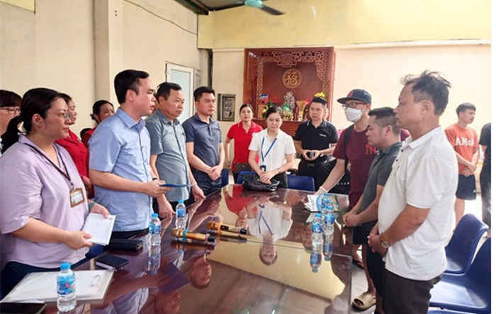 Thăm hỏi các gia đình nạn nhân trong vụ hỏa hoạn tạo phố Khâm Thiên, quận Đống Đa Hà Nội
