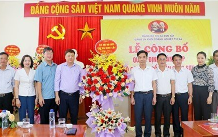 Lễ công bố quyết định thành lập Chi bộ Công ty cổ phần Cảng Sơn Tây