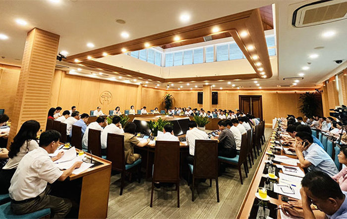 Tuyên truyền các biện pháp phòng, chống dịch sốt xuất huyết tới từng hộ dân cư nhằm nâng cao ý thức người dân