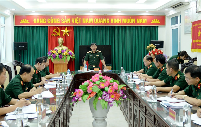 Chính ủy Bộ Tư lệnh Thủ đô Hà Nội làm việc với Cục Hậu cần