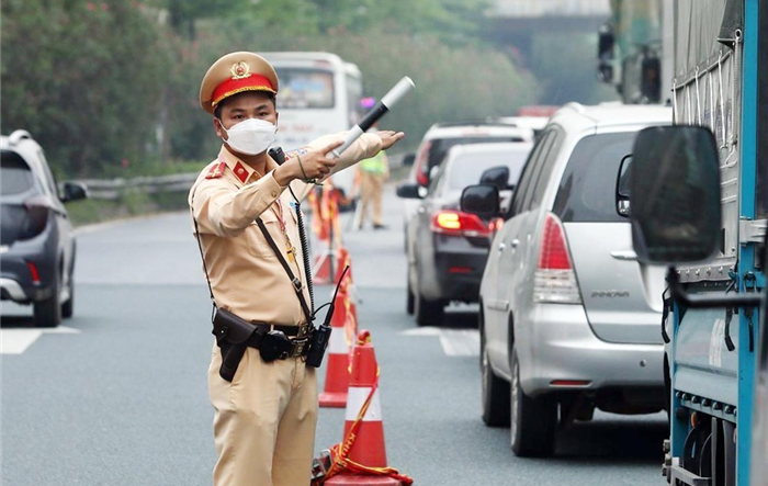 Bảo đảm trật tự, an toàn giao thông trong dịp nghỉ lễ Quốc khánh 2-9 và Tháng cao điểm an toàn giao thông cho học sinh đến trường