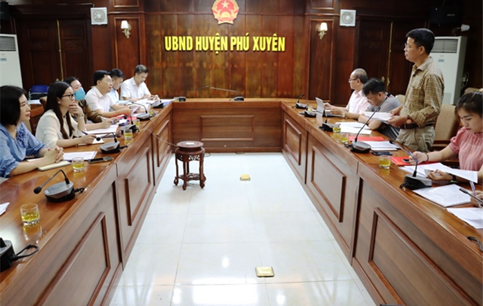 Khảo sát việc triển khai thực hiện ủy quyền giải quyết thủ tục hành chính trên địa bàn huyện Phú Xuyên
